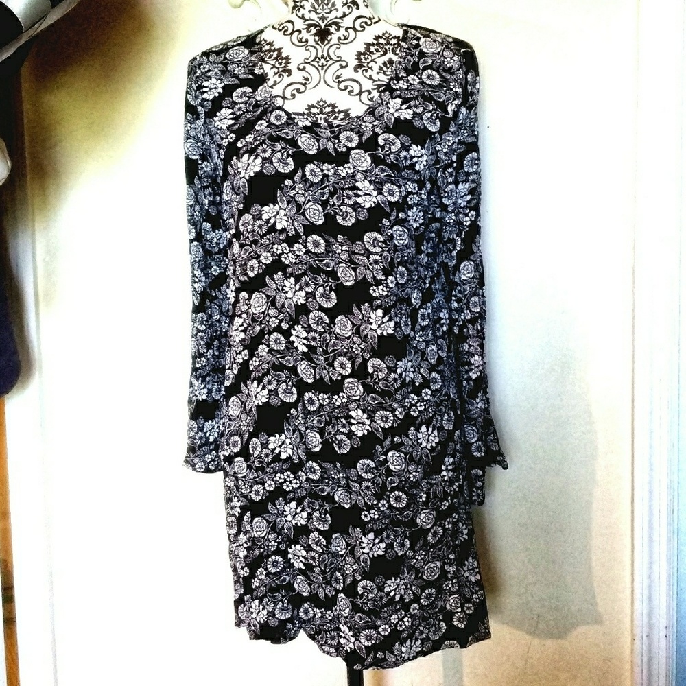 Price firm - xl tunic/dress with wide sleeves
